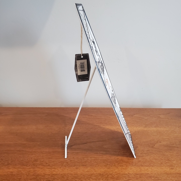 NWT Trick or Treat Metal Coffin Shaped Sign with Stand - Picture 2 of 6